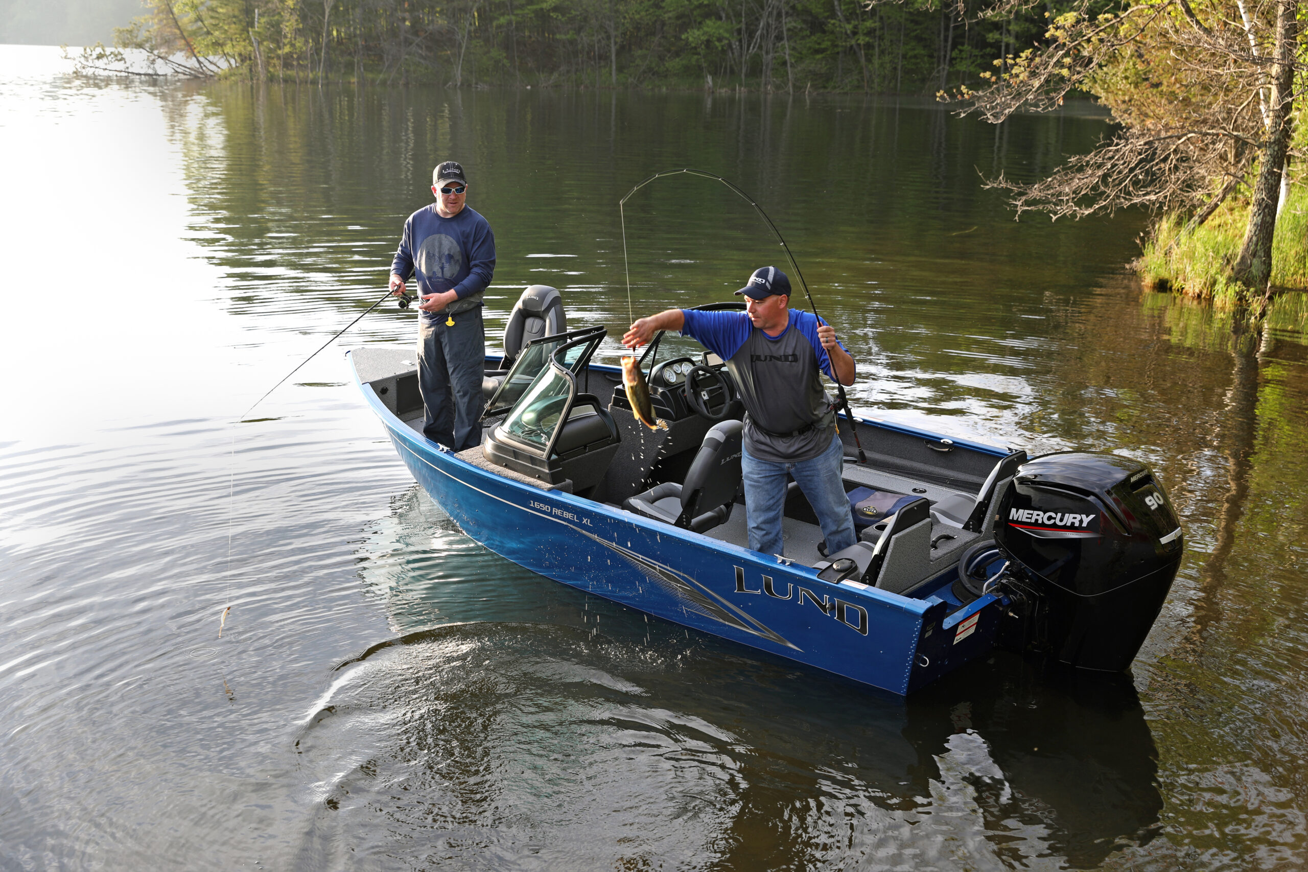 Lund® Angler Fishing Boats - Fishing in Shallow and Big Water