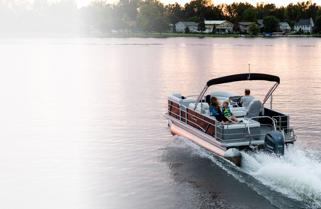 Premium Pontoon Boat Rentals On Lake Bomoseen, Vermont Woodard Marine