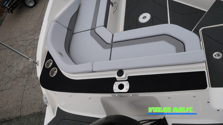 2026 Bayliner V20 wrap around cockpit seating bowrider Vermont