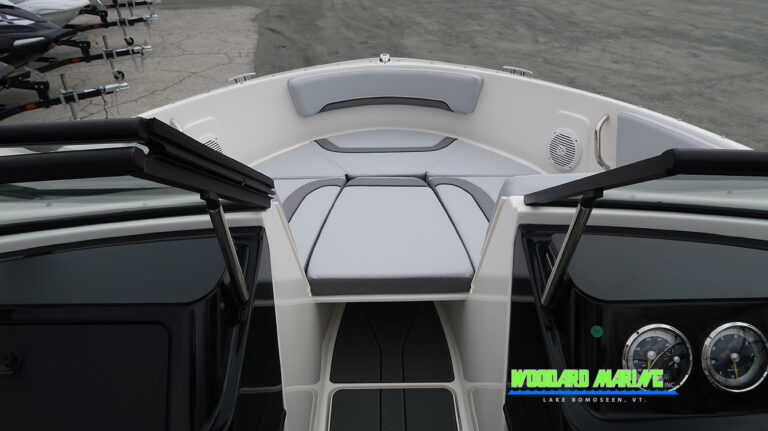 Bayliner V20 bow filler cushion sun lounge Vermont