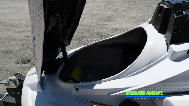 Yamaha FX Cruiser SVHO front storage compartments open