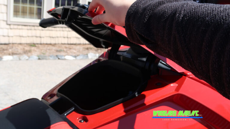 2026 Yamaha WaveRunner VX Deluxe Glove Box