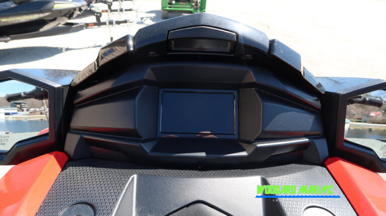 digital display dashboard on 2026 Yamaha WaveRunner VX Deluxe