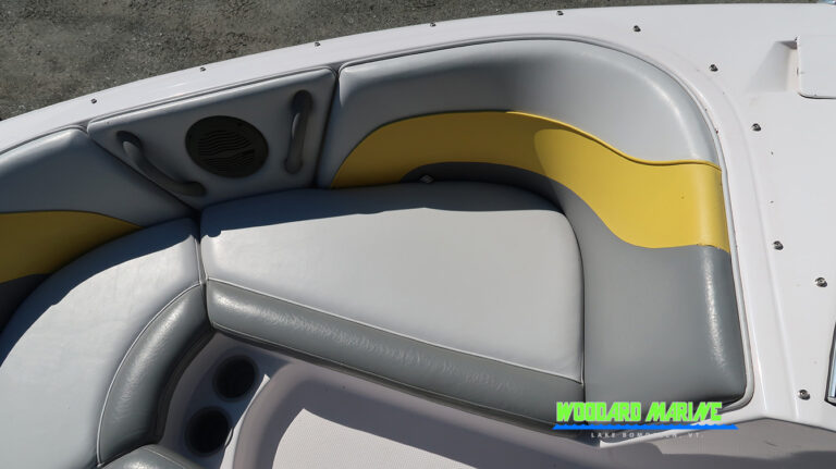 2002 Moomba Outback LS wake boat bow seating starboard area Vermont