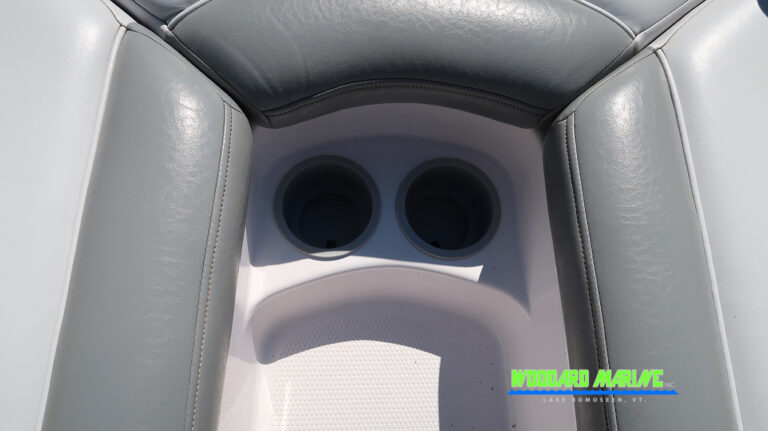 2002 Moomba Outback LS wake boat bow cup holder Vermont