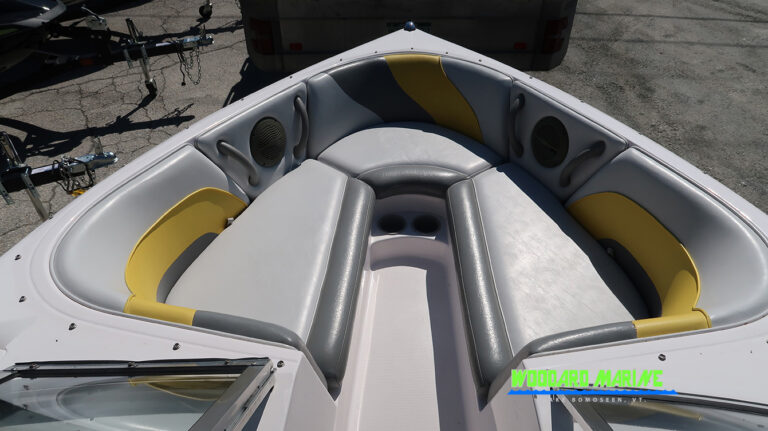 2002 Moomba Outback LS wake boat bow seating close up Vermont