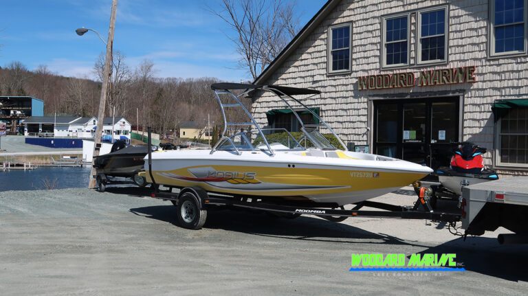 2002 Moomba Outback LS wake boat starboard 3/4 side view Vermont