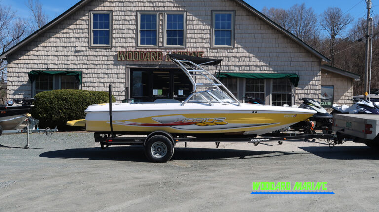 2002 Moomba Outback LS wake boat starboard side view Vermont