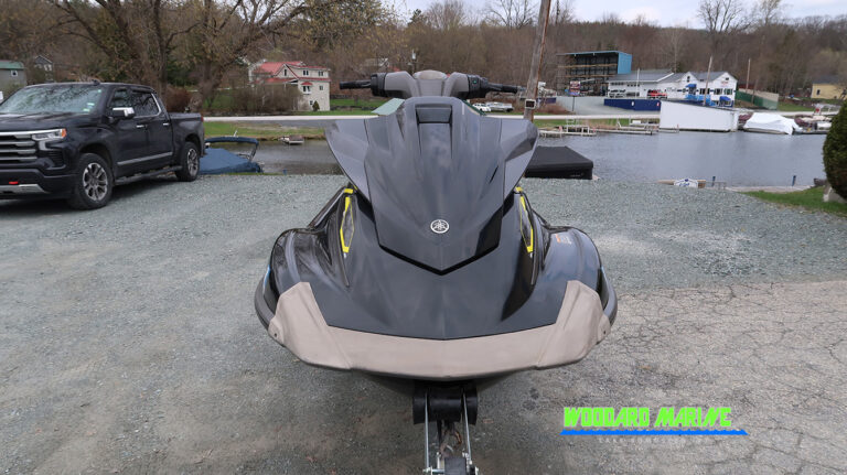Yamaha VX Deluxe bow view used WaveRunner Vermont Lake Dunmore