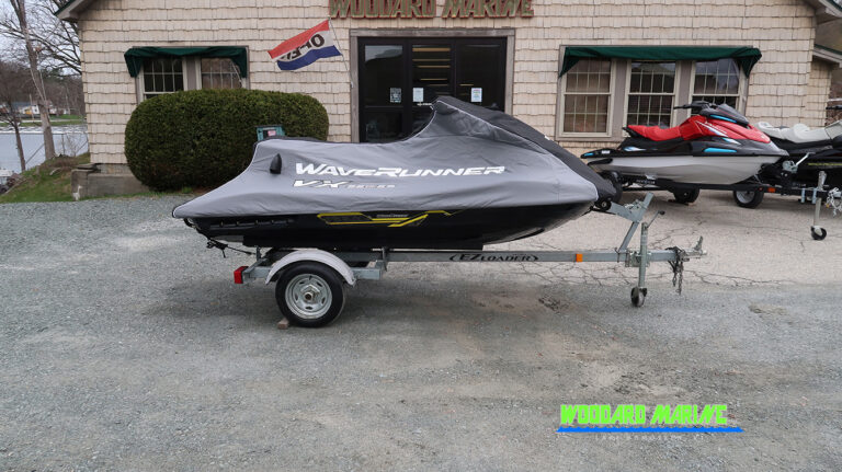 Yamaha VX Deluxe WaveRunner cover used PWC Vermont Lake Bomoseen Lake Champlain