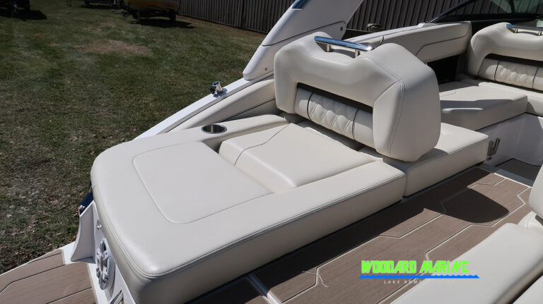 used Regal LS4 rear bench seating standard position runabout Vermont