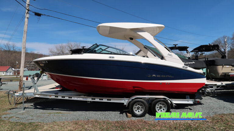 used 2023 Regal LS4 bowrider on 2023 Venture aluminum tandem axle trailer Vermont boat for sale